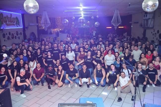 Aniversário da prof Val